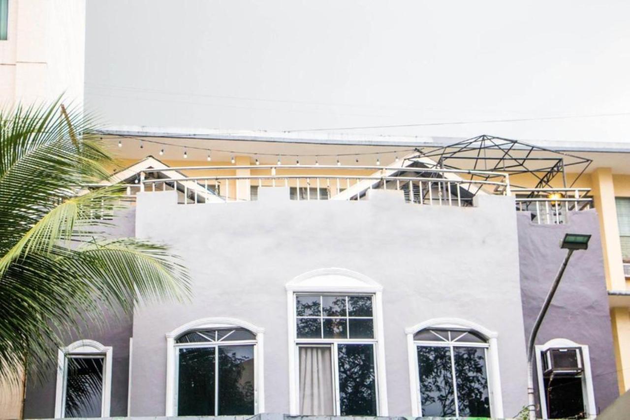 Bunks Hostel (Adults Only) Cebu Exterior photo